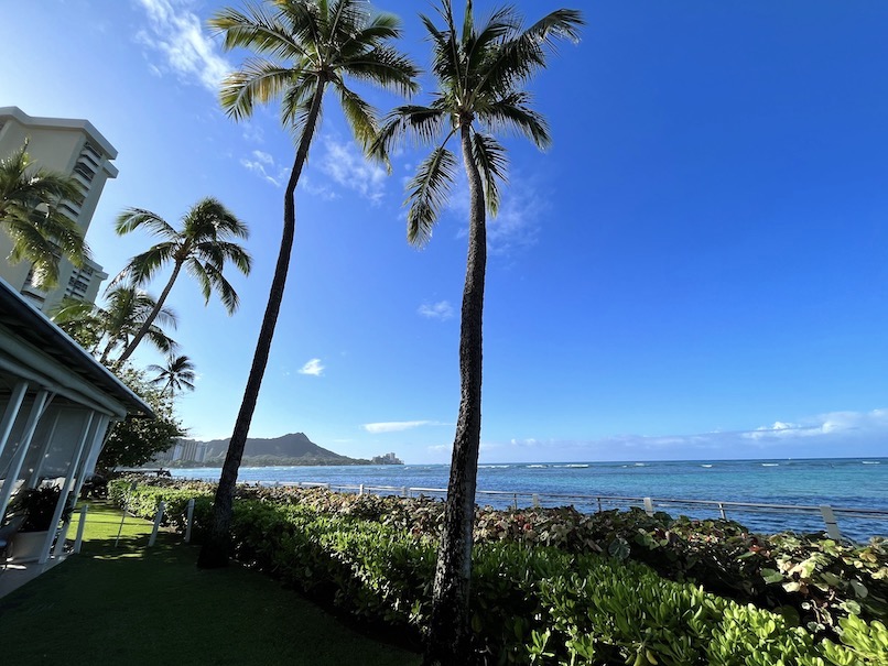 ハレクラニ（ハワイ）の朝食：レストランの眺望