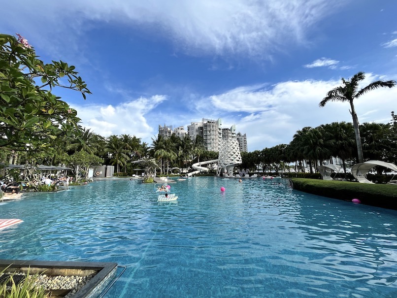 Wシンガポールのプール：大人プール（全景2）