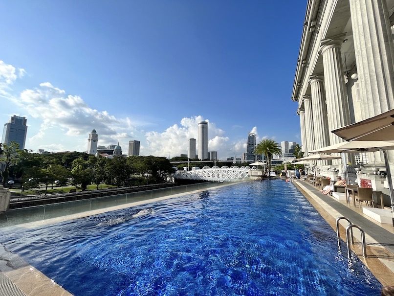 フラトンホテル（シンガポール）のプールとジムをブログレポート