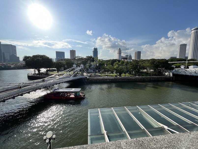 フラトンホテル（シンガポール）のプール：プールからの眺望（1）