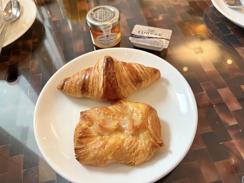 クラブラウンジの朝食：実食（パン）