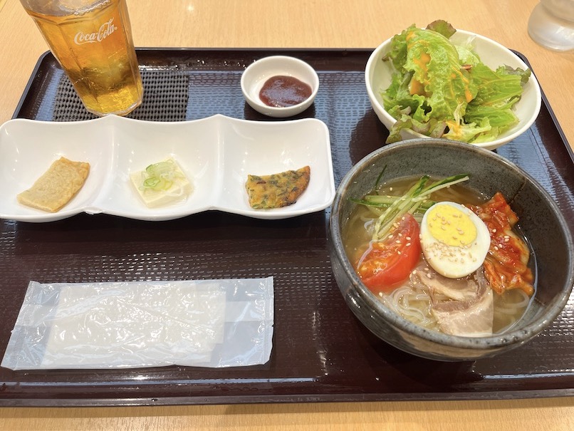 韓国料理・和食レストラン「お食事処 えびす」：石焼ビビンバ＆冷麺セット（Aセット）