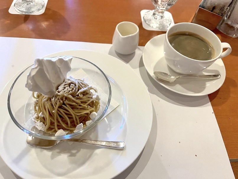 ニューオータニ東京「コーヒーショップ SATSUKI」のアイスモンブラン