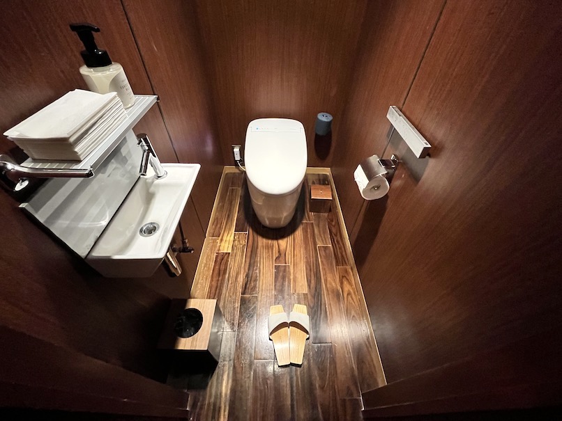 ふふ熱海の客室：トイレ（全景）