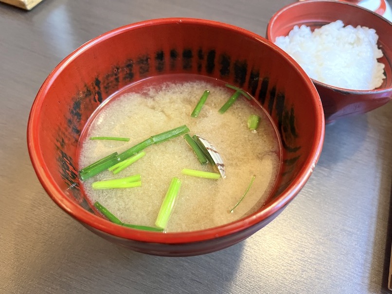 ふふ熱海の朝食：和食（味噌汁）