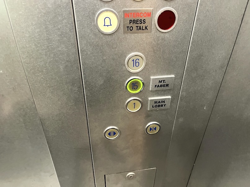 ケーブルカー「ハーバーフロント駅」のエレベーター