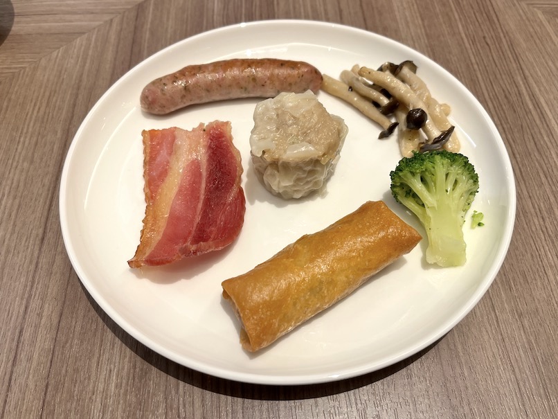 コートヤード銀座の朝食」実食（ホットミール）