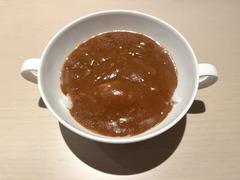 エグゼクティブラウンジのカクテルタイム：実食（カレー）