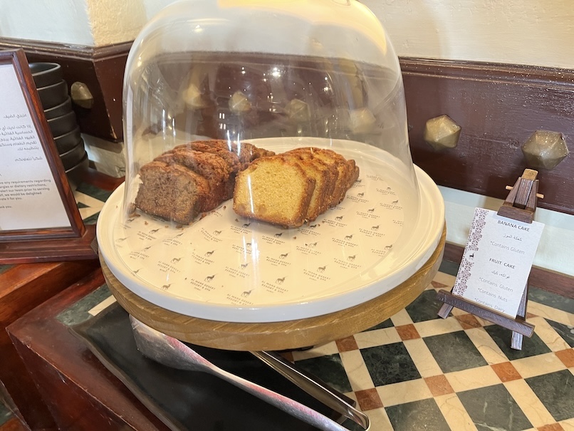 アルマハ（ドバイ）の朝食：ビュッフェ（ケーキ）