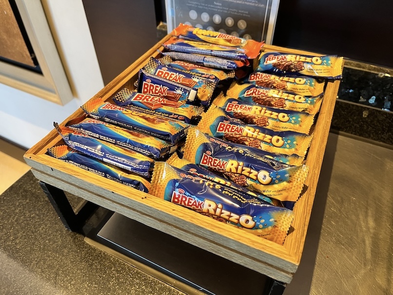 JWマリオット（ドバイ）のエグゼクティブラウンジ：アフタヌーンティー（チョコバー）