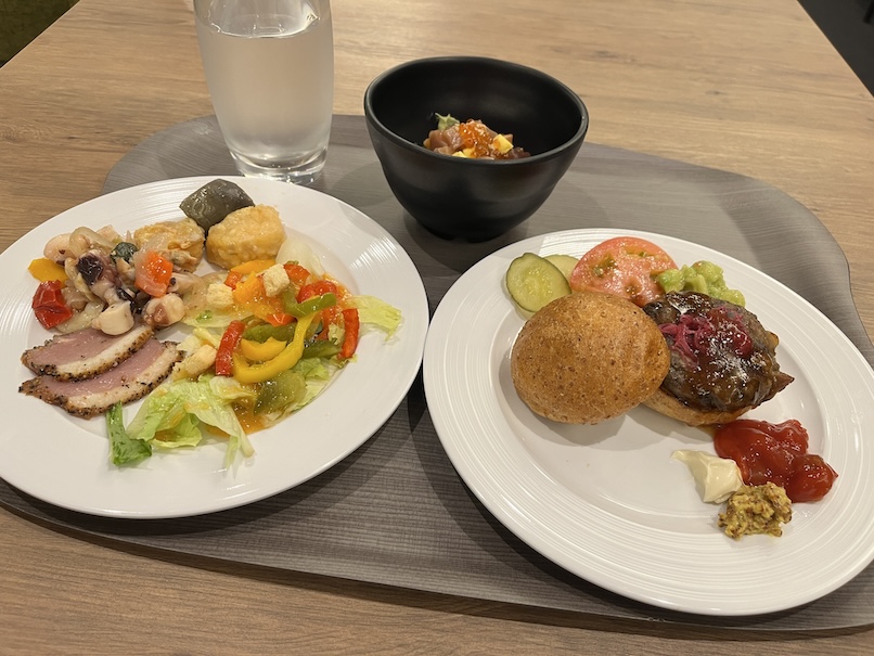 レストラン「グランドエール」体験レポート：実食（全景）