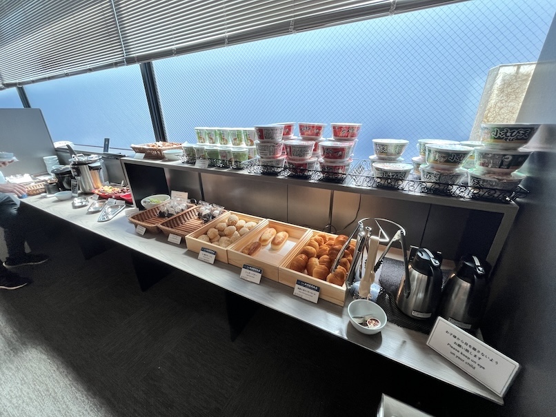 羽田空港第3ターミナル「SKY LOUNGE SOUTH」のフード