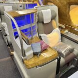 エミレーツ航空ビジネスクラス搭乗記！A380の座席シートとアメニティー、機内食をブログレポート！