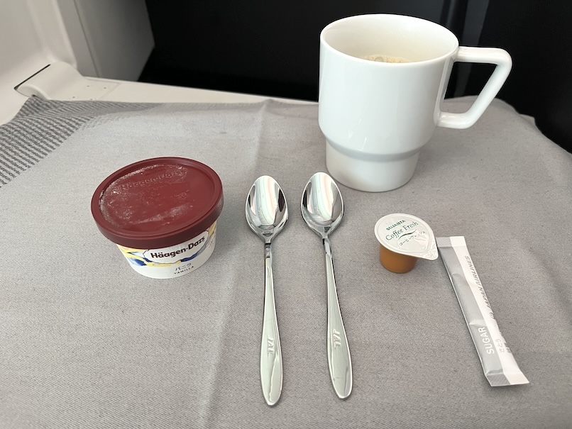JALビジネスクラス「機内食（デザート）」