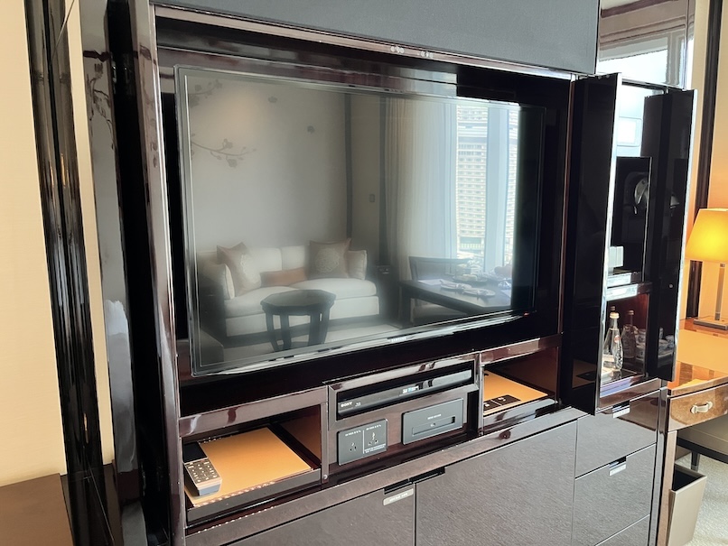 ペニンシュラ香港の眺望：TV（モニター）