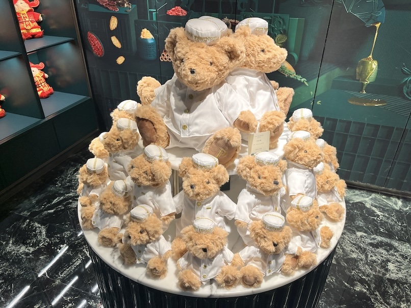 ペニンシュラ香港のブティック：お土産（ぬいぐるみ）