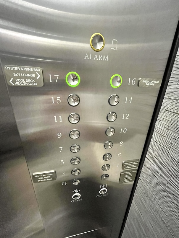 シェラトン香港の内観：エレベーター