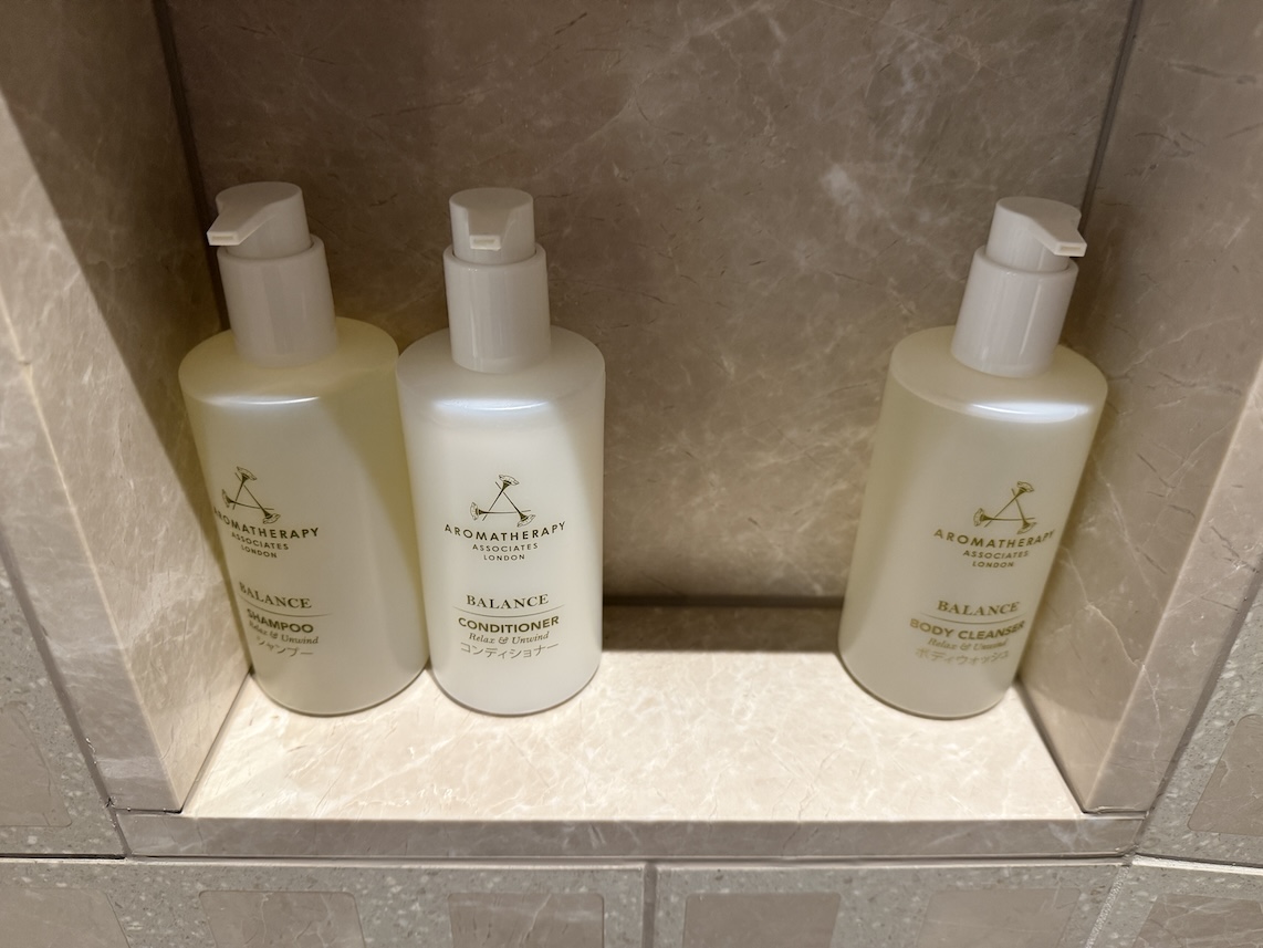 JWマリオットホテルの客室：アメニティー（シャンプー、コンディショナー、ボディーソープ）