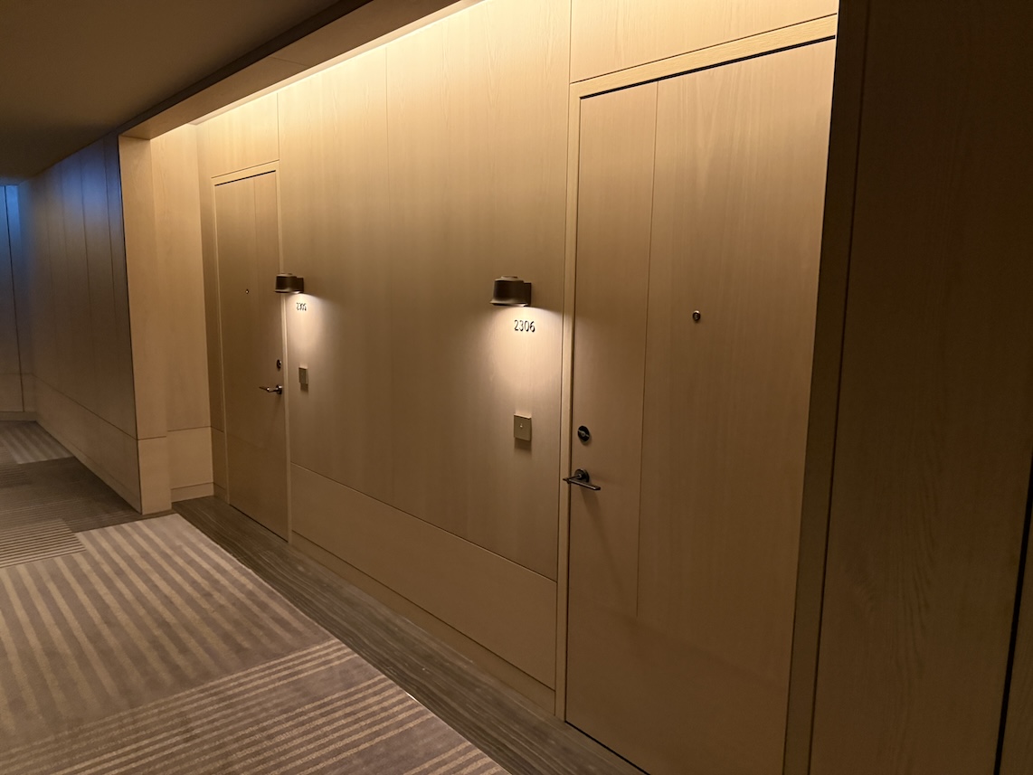 JWマリオットホテルの客室：客室扉