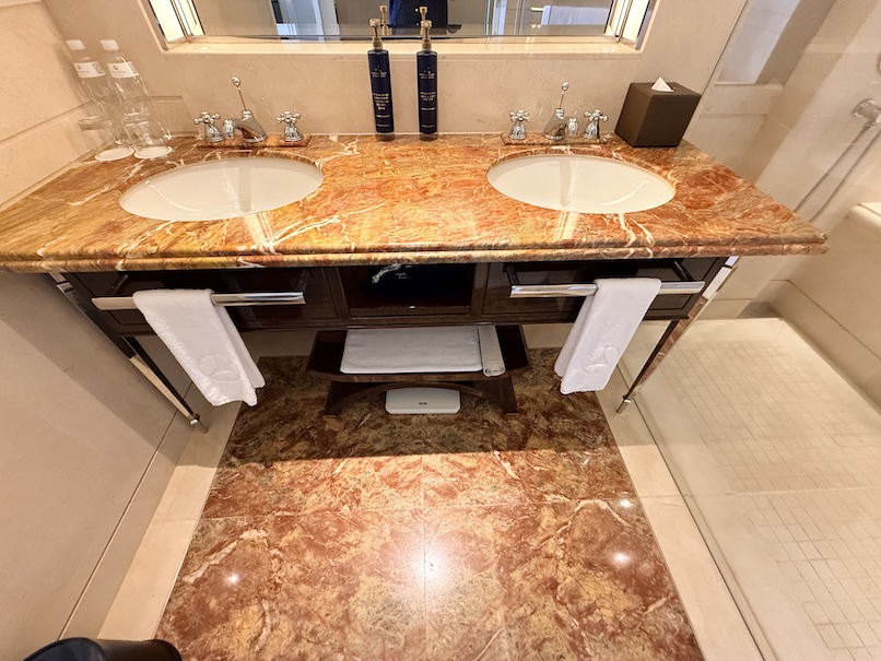 オークラプレステージ台北の客室:バスルーム(洗面台)