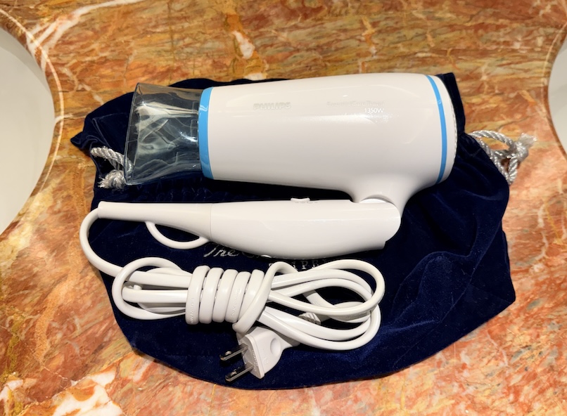 オークラプレステージ台北の客室:アメニティー(ドライヤー)