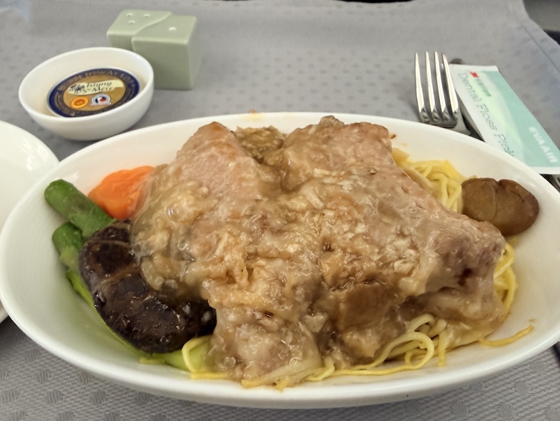 エバー航空ビジネスクラス：機内食（中華メイン：往路）