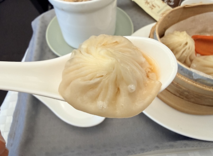 エバー航空ビジネスクラス：機内食（鼎泰豊小籠包：往路）