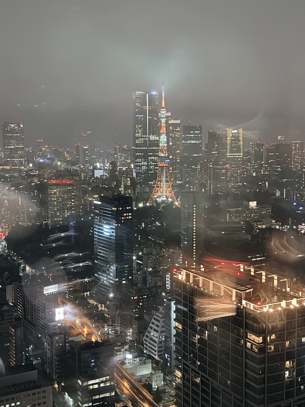 フェアモント東京の客室：夜景（東京タワー）