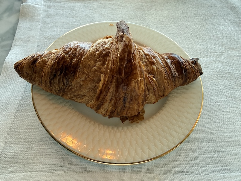 朝食(クロワッサン)